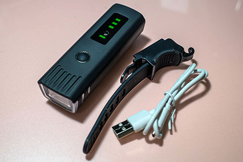 ＜自転車ライト自動点灯USB充電式＞