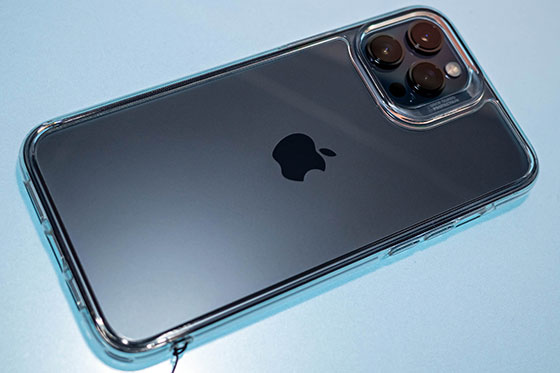 <ESR iPhone12Pro Max ケース>