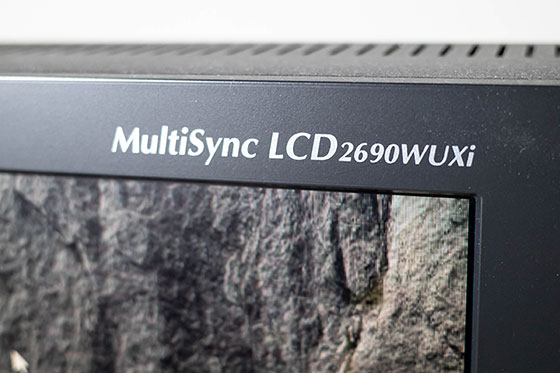 ＜MultiSync LCD2690WUXi＞