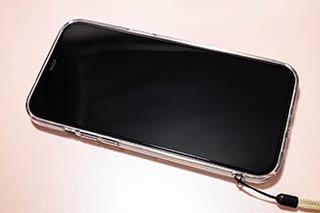 ＜TORRAS 強化ガラス iPhone 12 Pro Max 用 ケース装着！＞