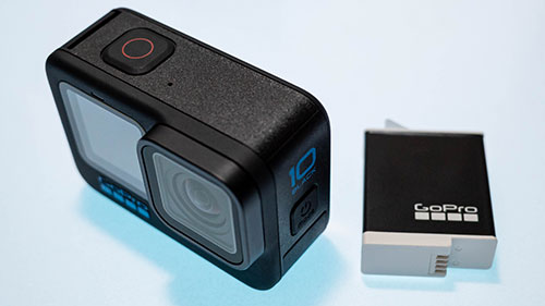 <GoPro>