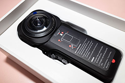 ＜Insta360 ONE RS 1インチ360度版 - Leicaと共同開発したデュアル1インチセンサー搭載6K 360度カメラ 21MP写真 FlowState手ブレ補正 低照度 耐水性＞