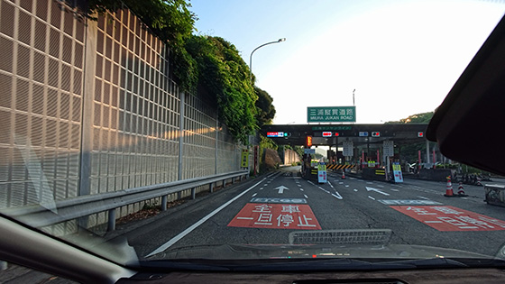 ＜三浦朝市＞