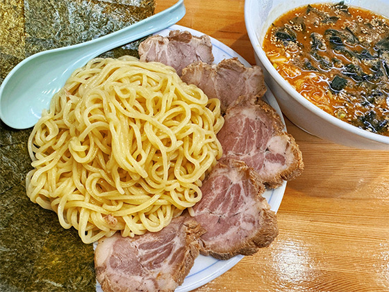 <暑いときはつけ麺だね。>
