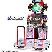 ＜【2025/12/31 年内販売終了 ラストチャンス】 ダンスダンスレボリューション クラシックミニ DanceDanceRevolution Classic Mini 手で遊ぶ 音ゲー ダンレボ DDRmini 家庭用 2人プレイ可能 初代～3rdまで レトロ 3タイトルを収録 5インチLCD HDMI出力 懐かし楽曲収録 コナステ＞